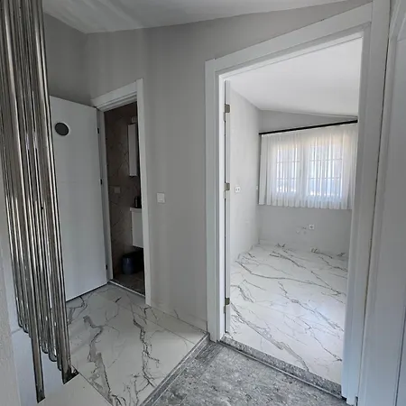 Villa Deniz Manzarali Oezel *